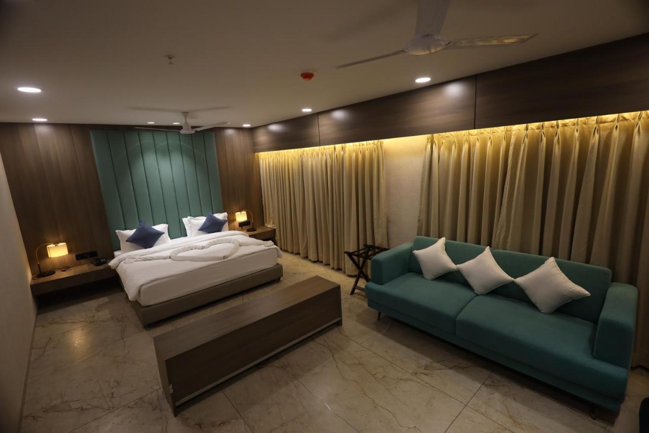Lords Eco Inn Navsari Luaran gambar