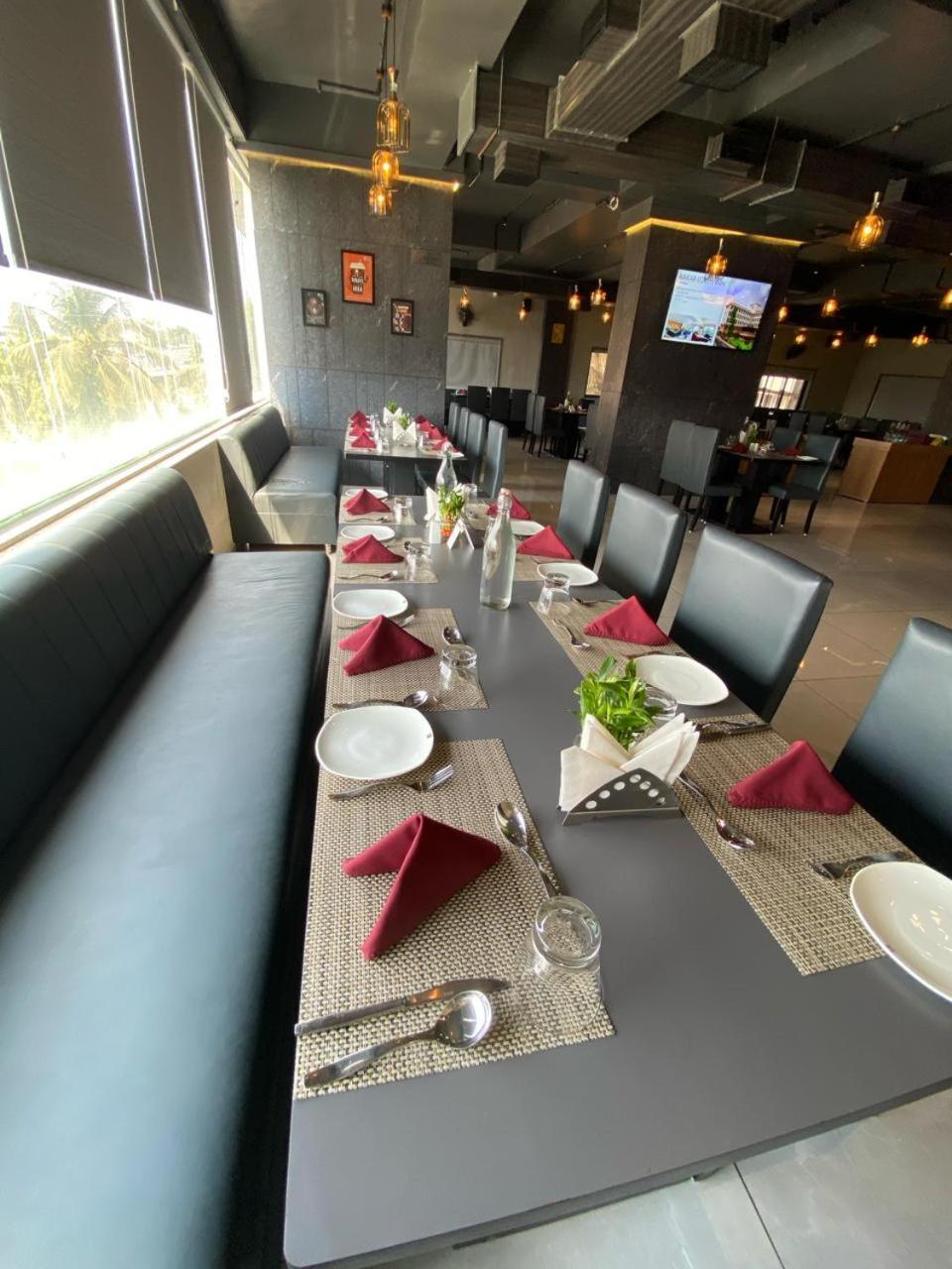 Lords Eco Inn Navsari Luaran gambar